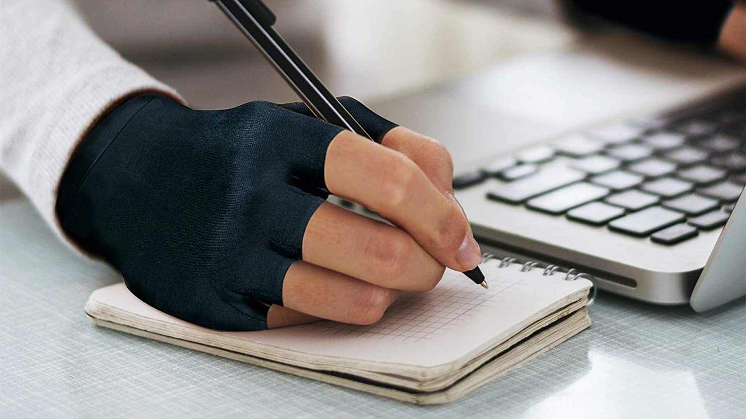 compression-raynauds-6 Can be worn for handwriting to help support your hands and fingers and prevent fatigue and cramp